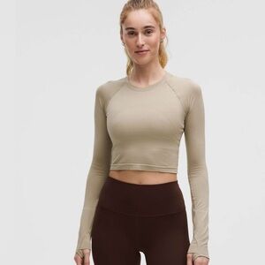Lululemon Swiftly Tech Cropped Long-Sleeve Shirt 2.0
Sheer Oak size 2